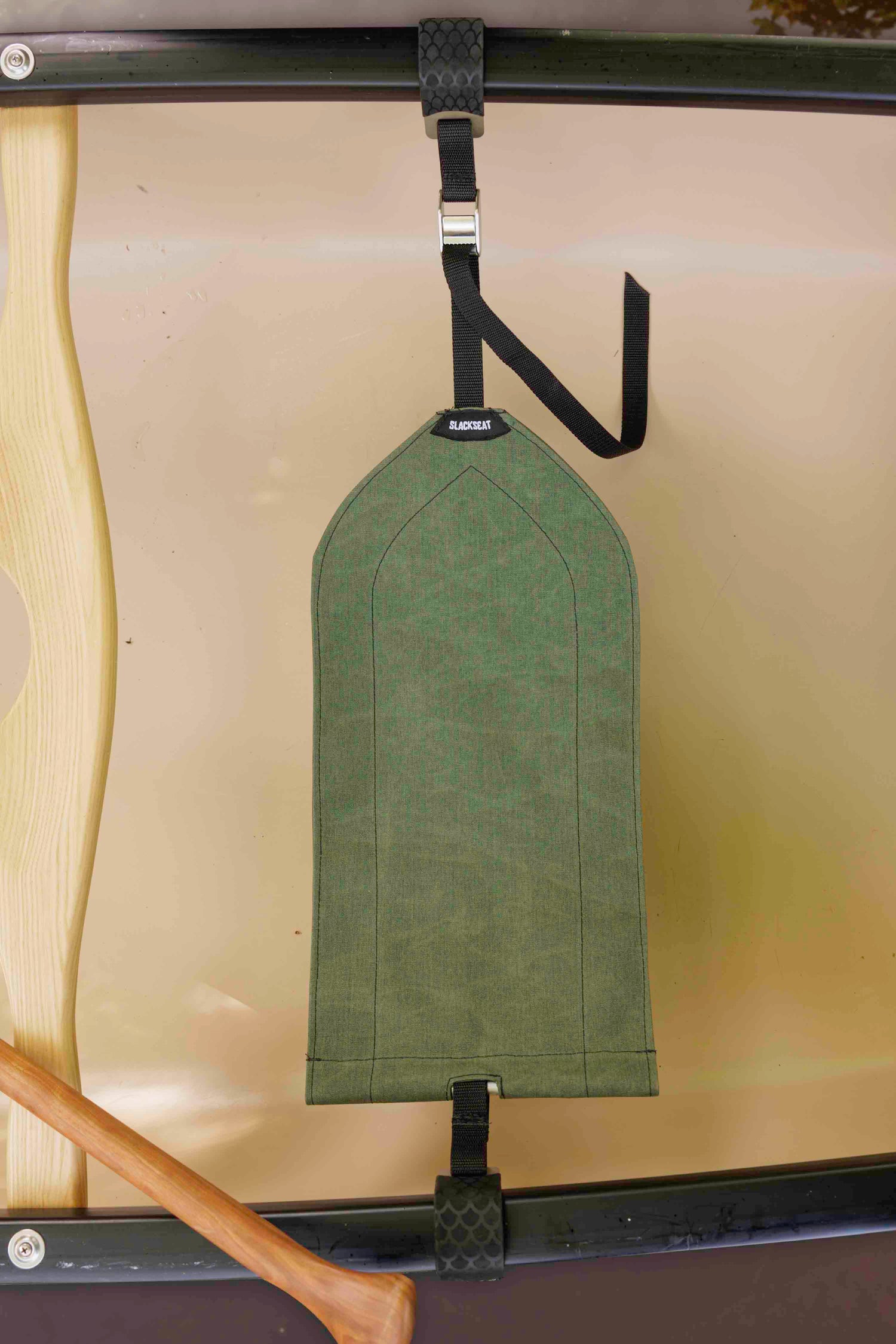 SlackSeat: Portable Solo Canoe Seat